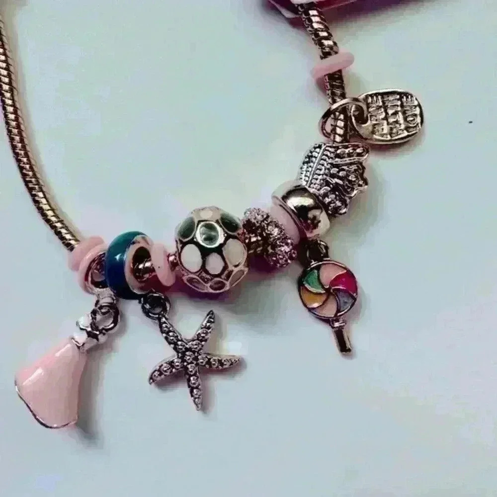 GOLD Tone Adjustable length Charm Beacelet - Picture 10 of 11